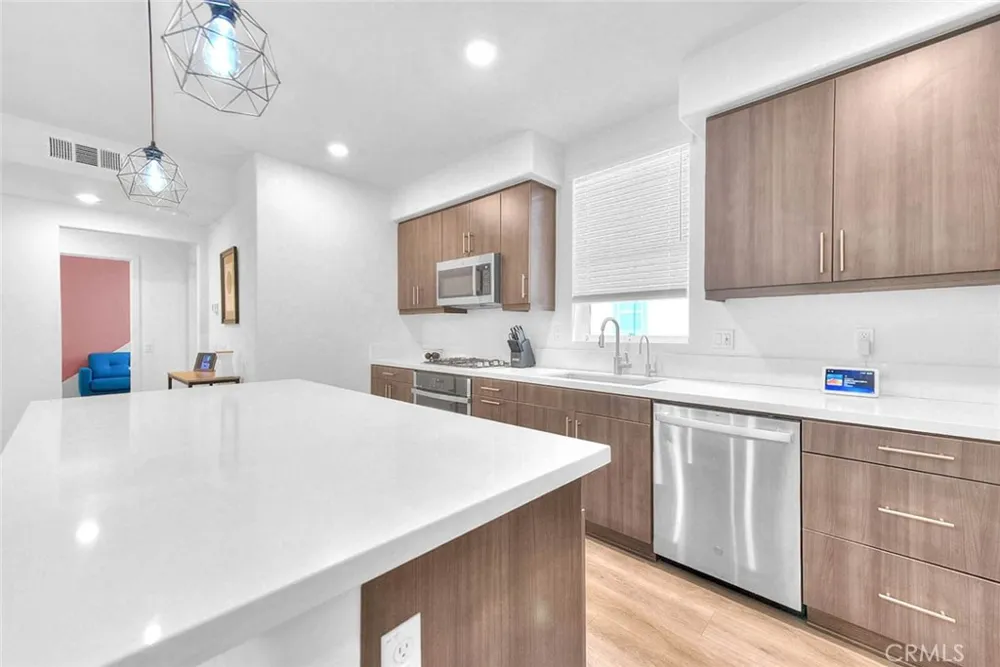 8244 Spirit Chino, CA 91708