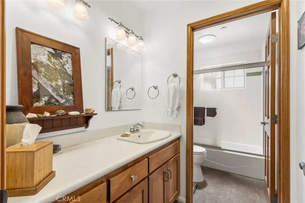 2054 Slippery Elm Wrightwood, CA 92397