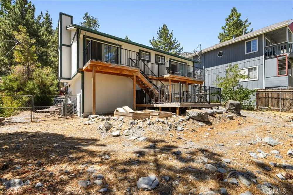 2054 Slippery Elm Wrightwood, CA 92397