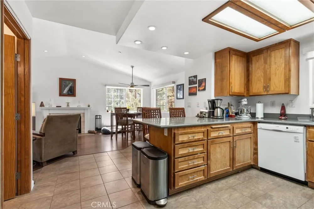 2054 Slippery Elm Wrightwood, CA 92397