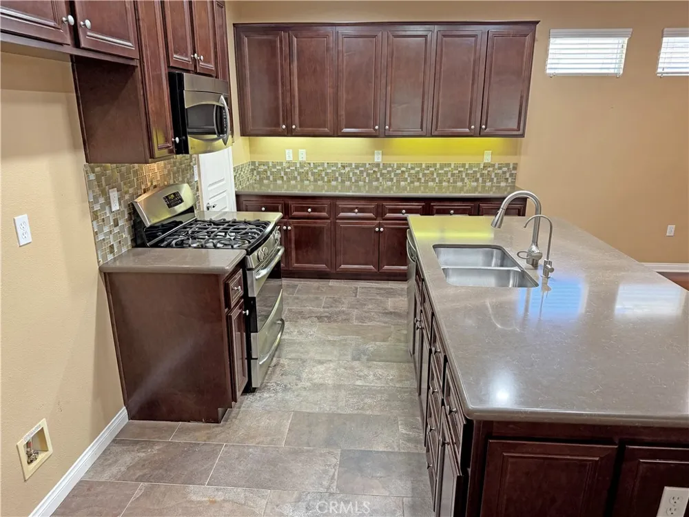 267 White Sands Beaumont, CA 92223