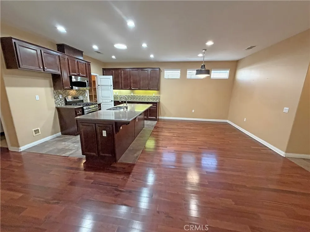 267 White Sands Beaumont, CA 92223