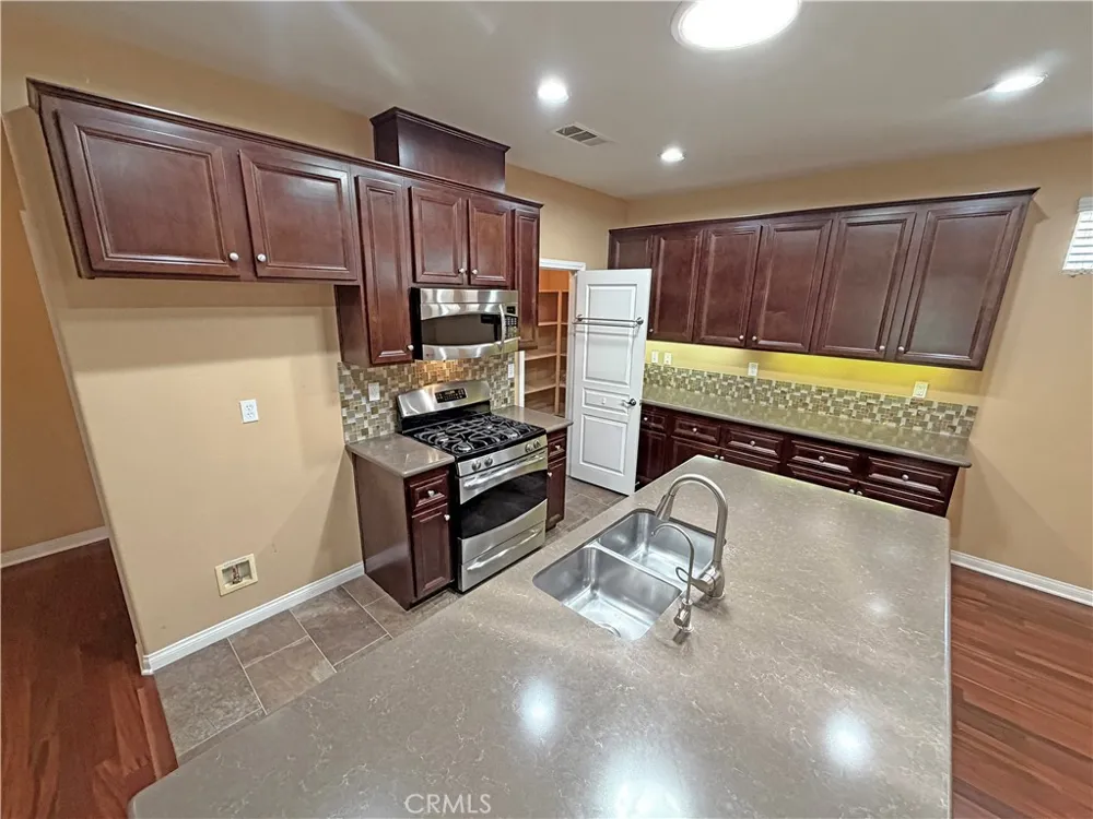 267 White Sands Beaumont, CA 92223