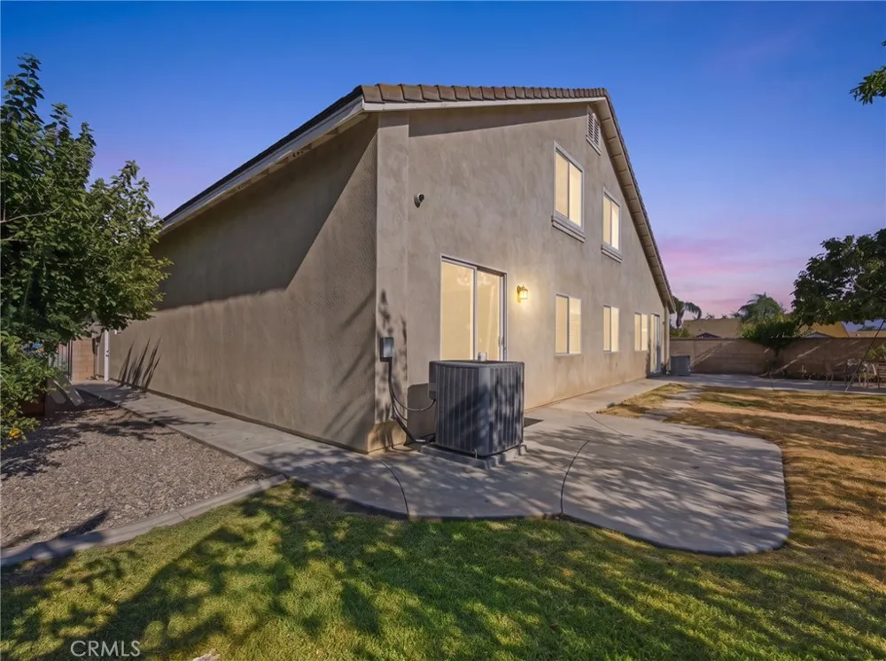 6383 Emerald Ridge Way Jurupa Valley, CA 91752