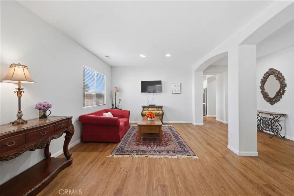 6383 Emerald Ridge Way Jurupa Valley, CA 91752