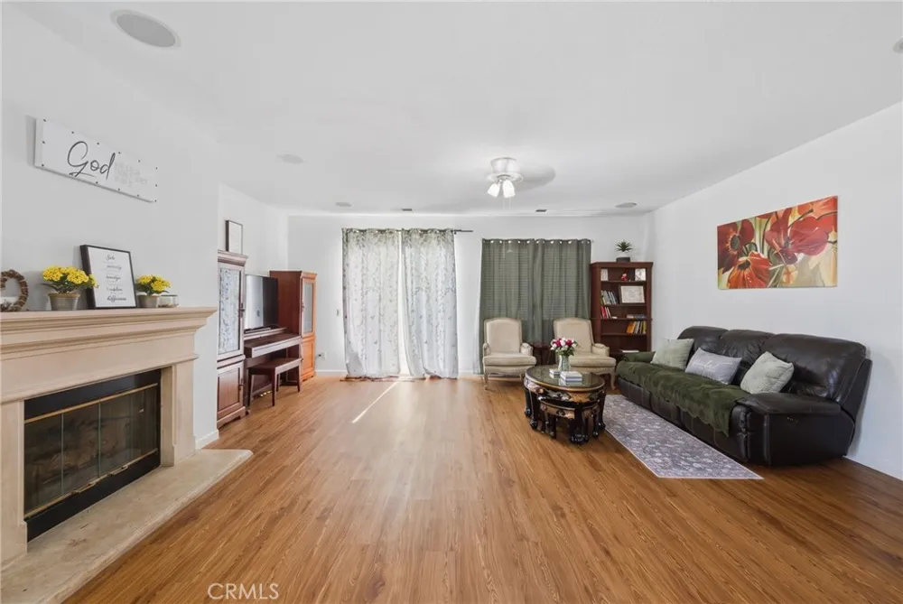 6383 Emerald Ridge Way Jurupa Valley, CA 91752