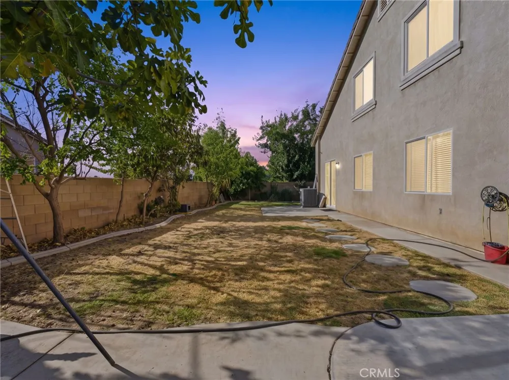 6383 Emerald Ridge Way Jurupa Valley, CA 91752