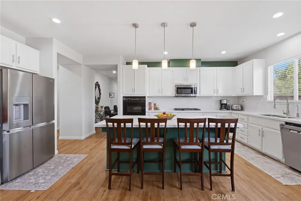 6383 Emerald Ridge Way Jurupa Valley, CA 91752