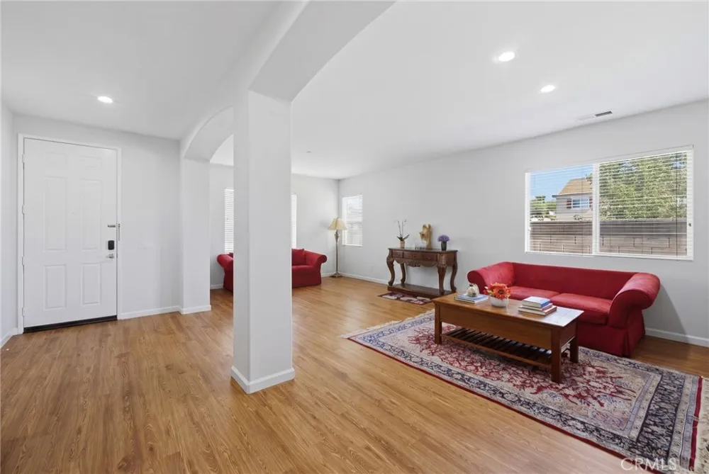 6383 Emerald Ridge Way Jurupa Valley, CA 91752