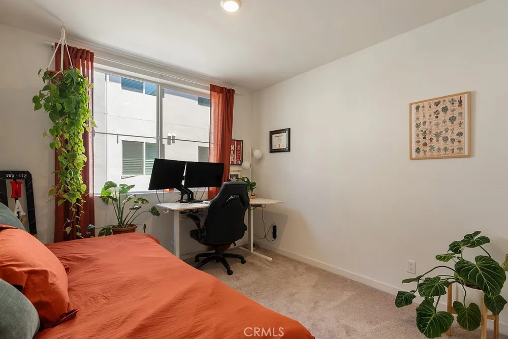 1000 Tangent Privado #202 Ontario, CA 91764