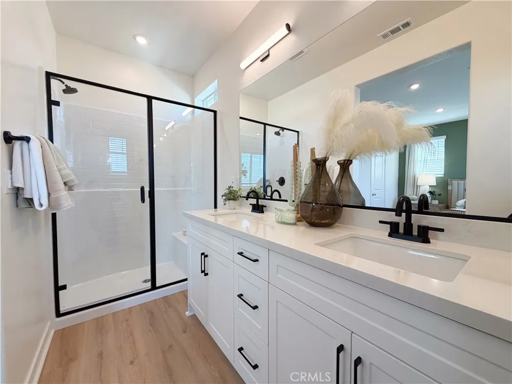 7202 Lisbon Way Highland, CA 92346