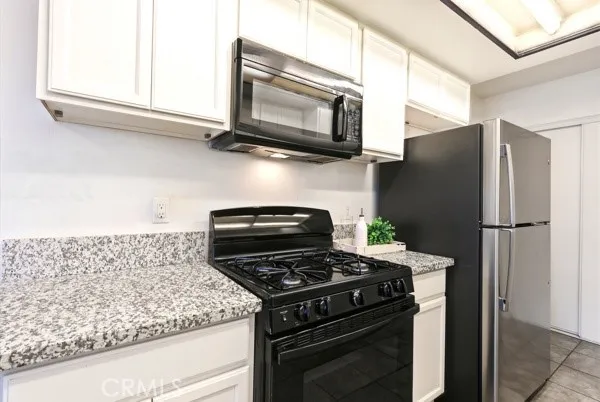 3274 Little Mountain San Bernardino, CA 92405