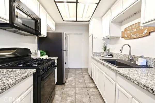 3274 Little Mountain San Bernardino, CA 92405