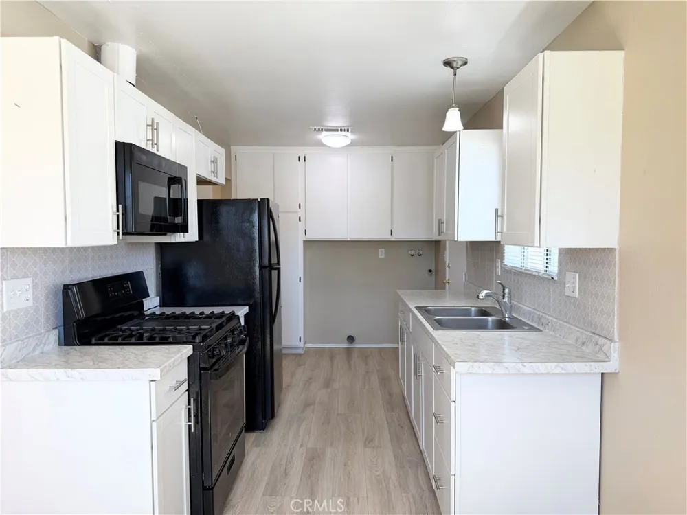 384 Calle Cazadero Hemet, CA 92545