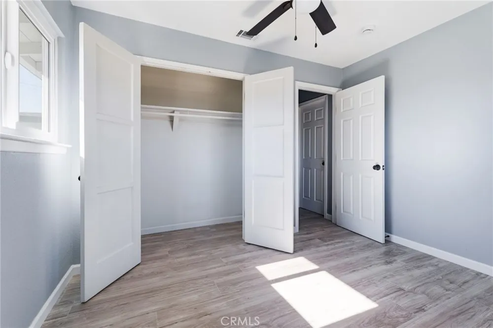 937 E Elizabeth Street Barstow, CA 92311