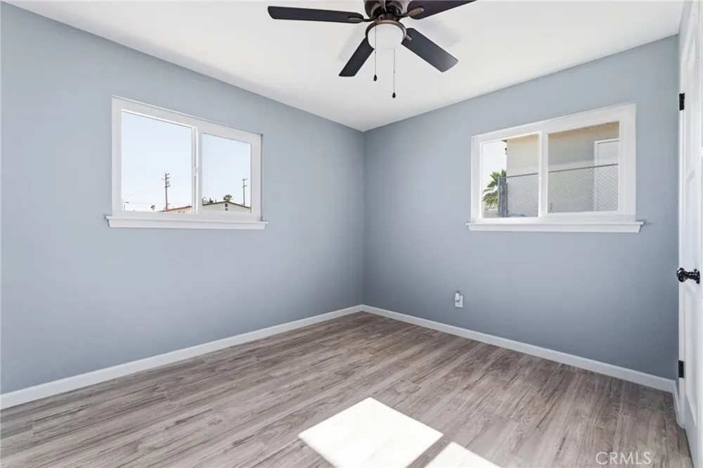 937 E Elizabeth Street Barstow, CA 92311