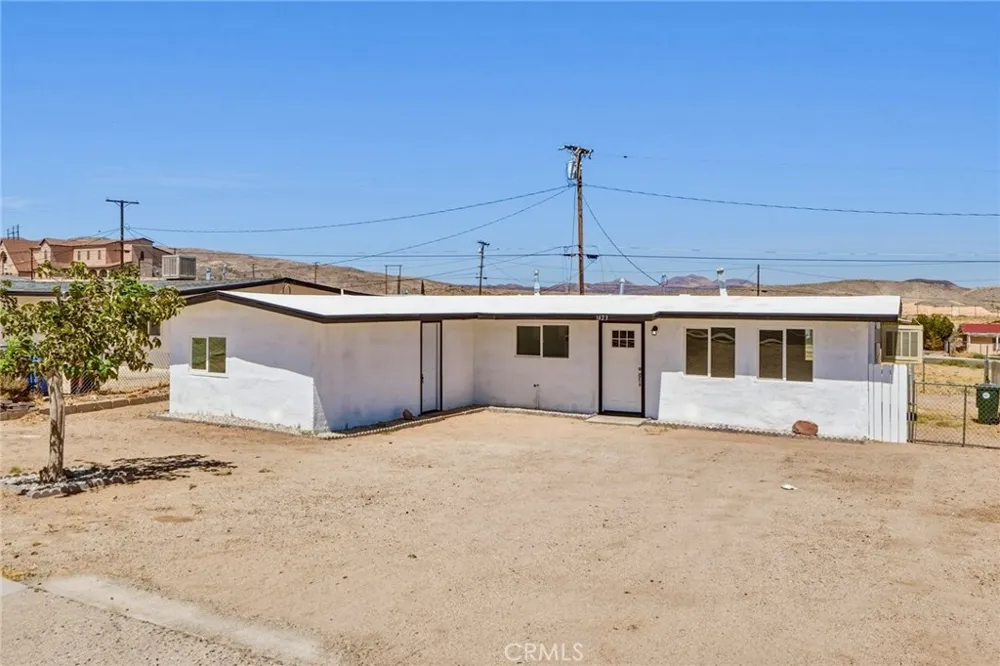 1423 Mesa Drive Barstow, CA 92311