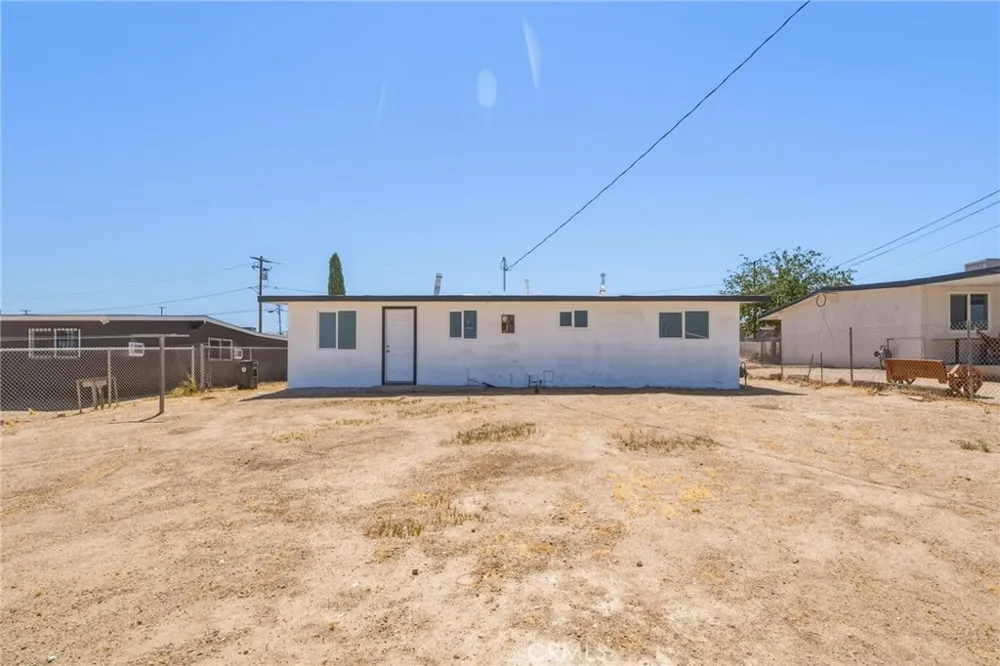 1423 Mesa Drive Barstow, CA 92311