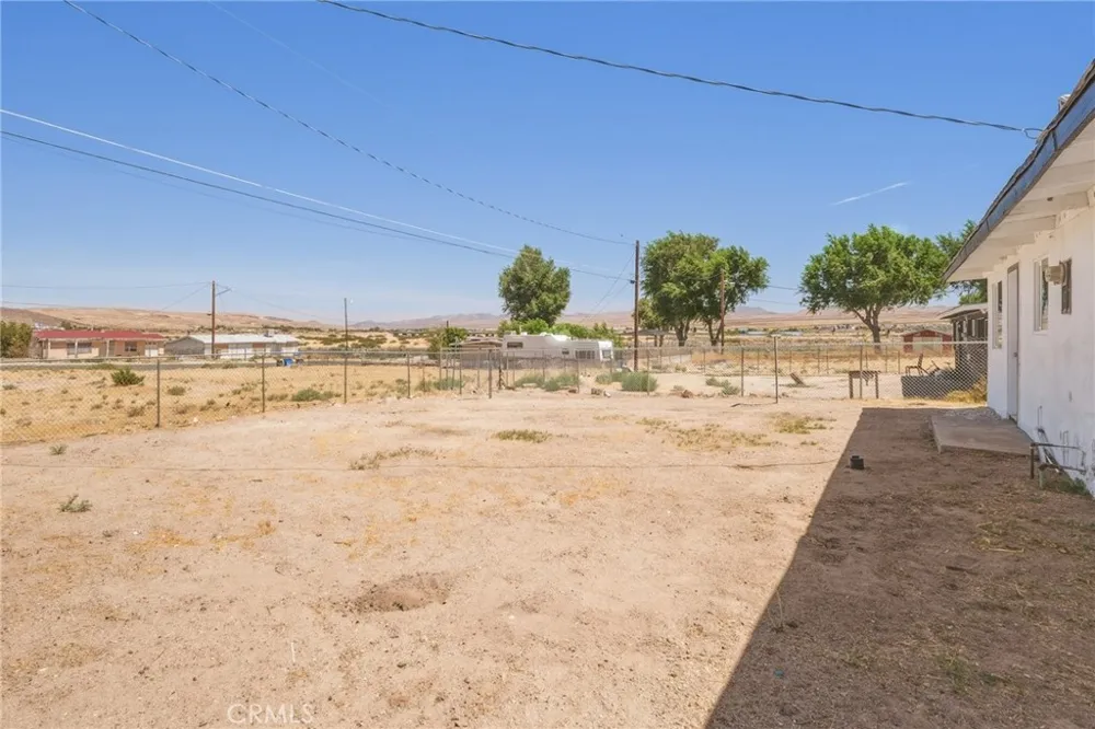 1423 Mesa Drive Barstow, CA 92311