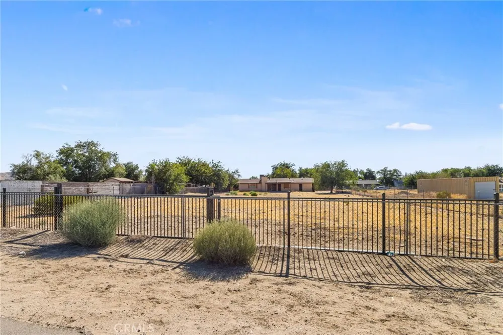 40912 169th E Lancaster, CA 93535