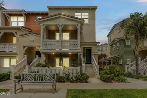 3729 Islander Walk