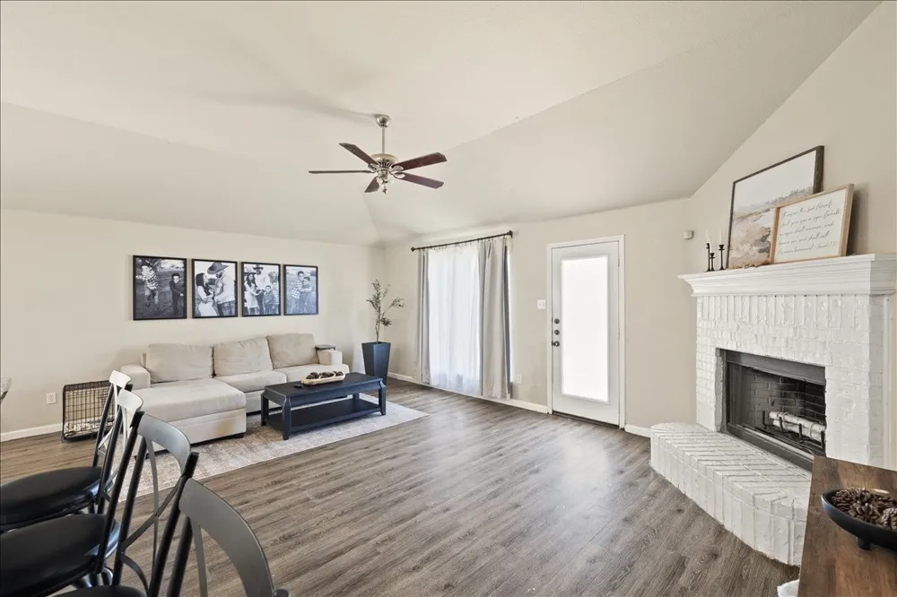 1410 Teal Way Midlothian, TX 76065
