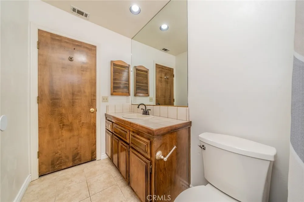 19951 US Highway 18 Apple Valley, CA 92307
