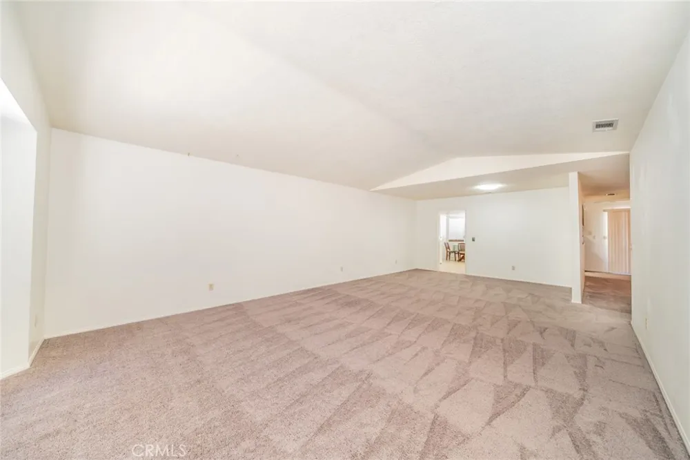 19951 US Highway 18 Apple Valley, CA 92307
