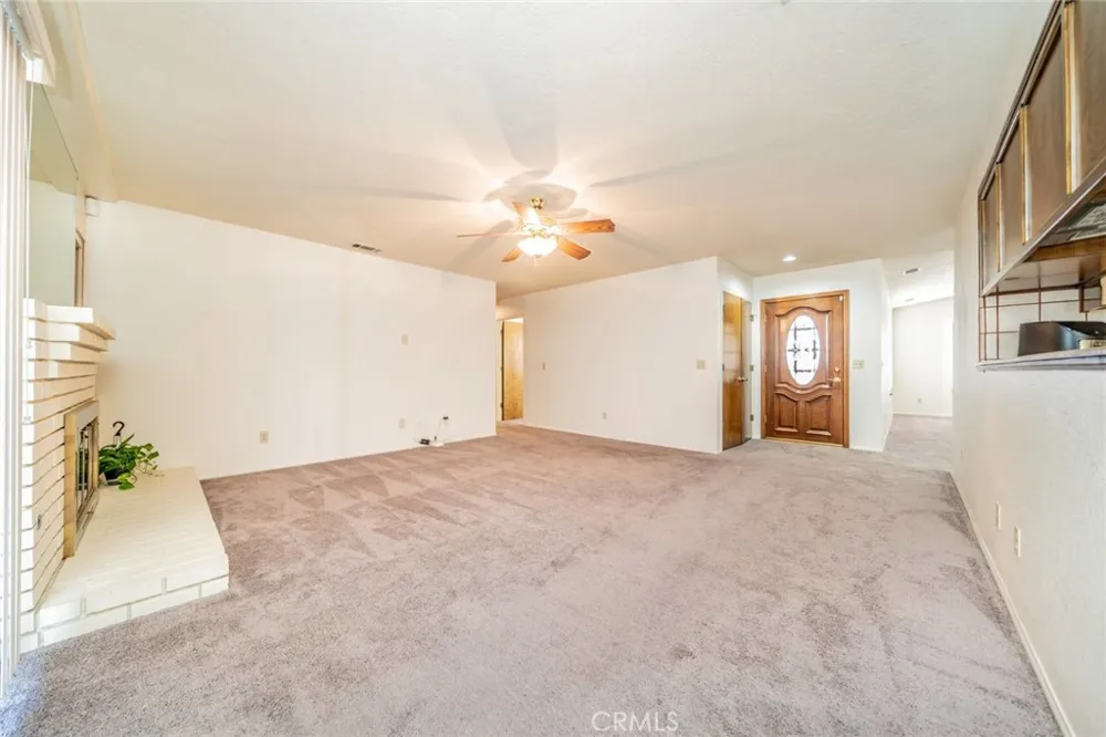 19951 US Highway 18 Apple Valley, CA 92307