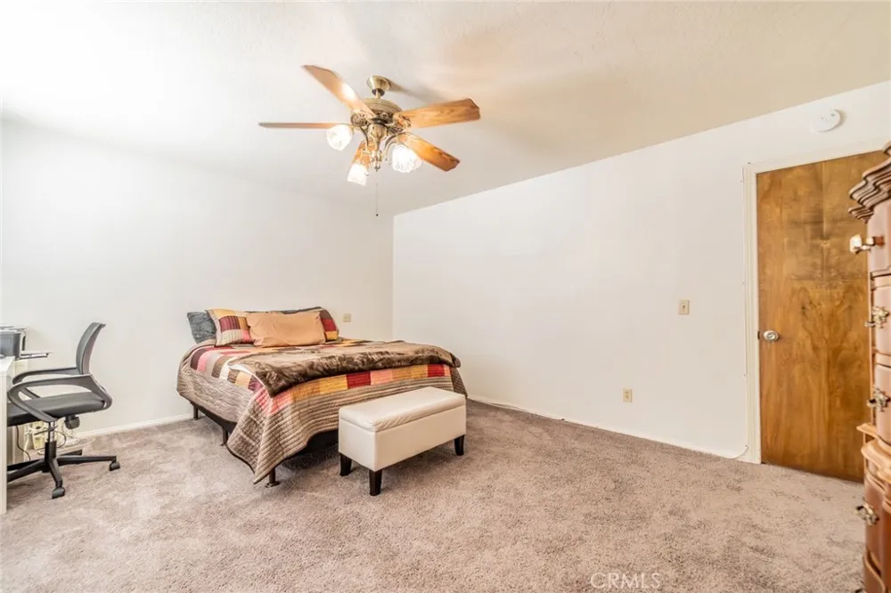 19951 US Highway 18 Apple Valley, CA 92307
