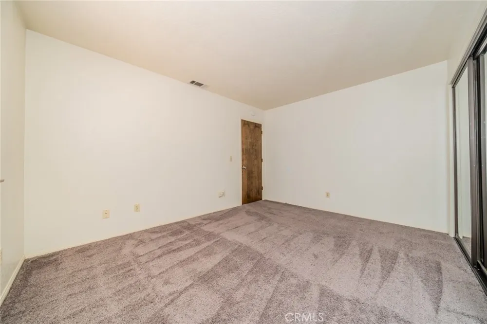 19951 US Highway 18 Apple Valley, CA 92307