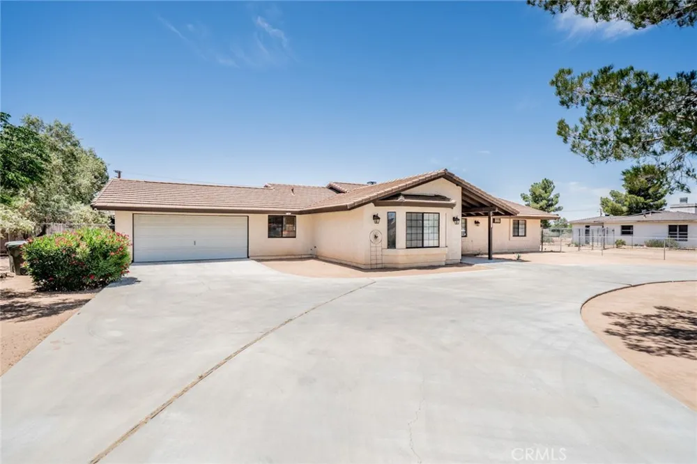 19951 US Highway 18 Apple Valley, CA 92307