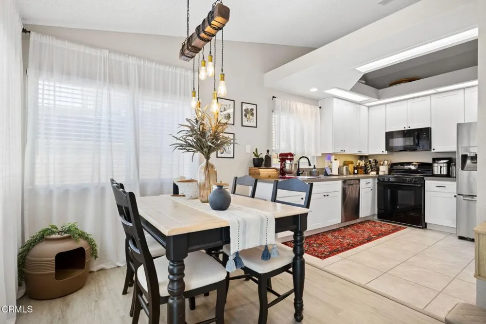 524 E Ivyton Street Lancaster, CA 93535
