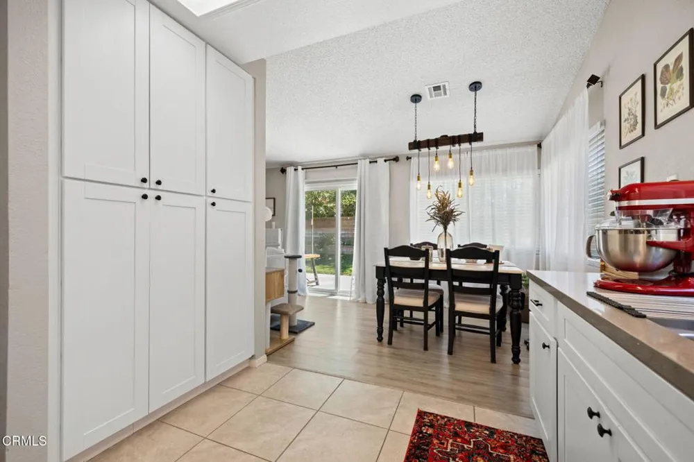 524 E Ivyton Street Lancaster, CA 93535