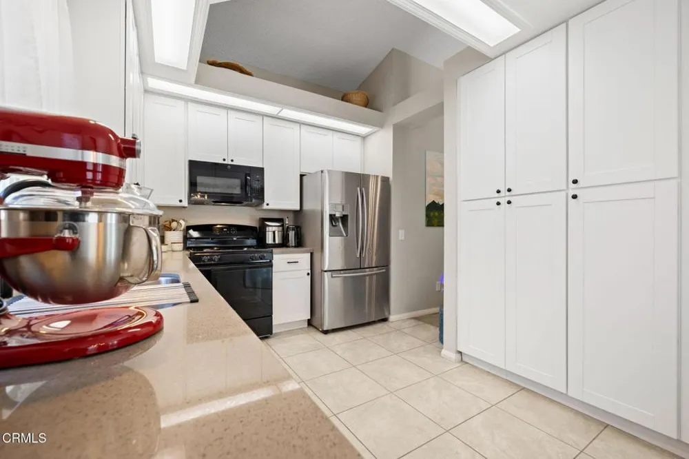 524 E Ivyton Street Lancaster, CA 93535