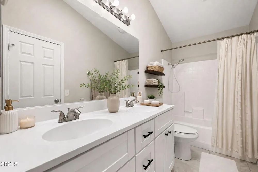 524 E Ivyton Street Lancaster, CA 93535