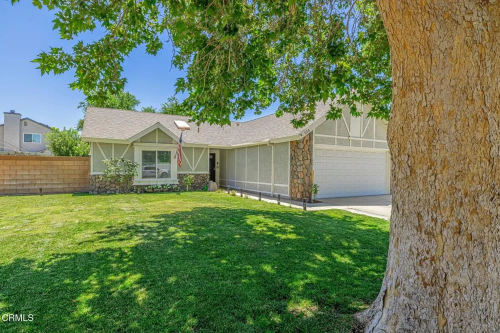 524 E Ivyton Street Lancaster, CA 93535