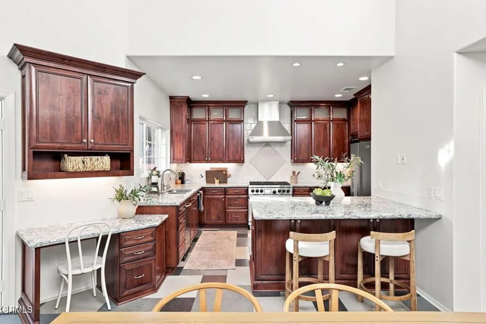 1205 Rains Court Ojai, CA 93023