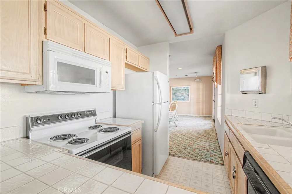 11410 Brookshire Avenue #325 Downey, CA 90241