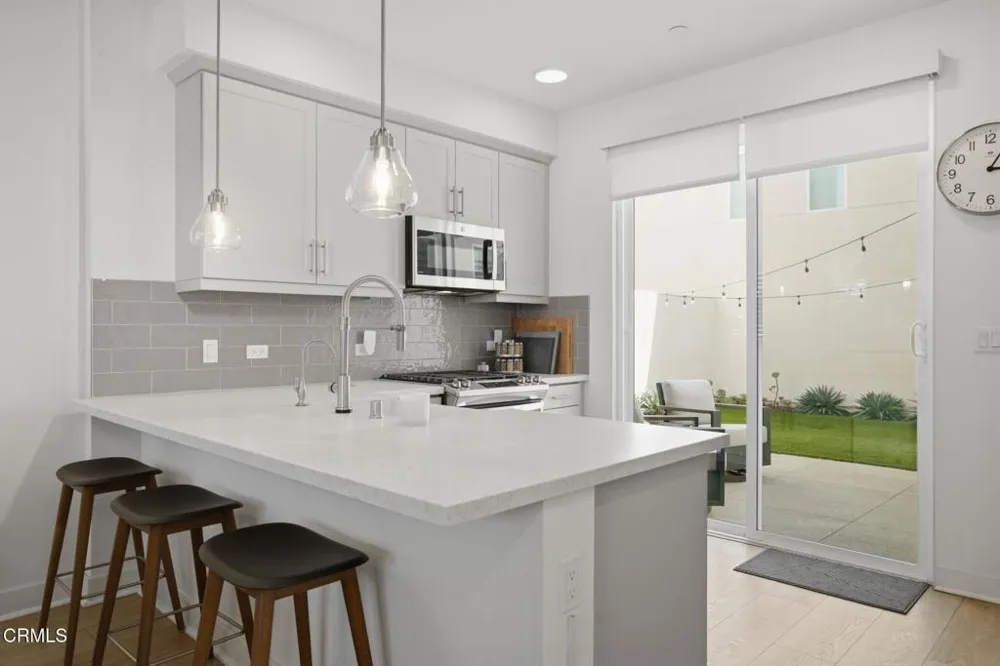 1230 E Thompson Boulevard #103 Ventura, CA 93001