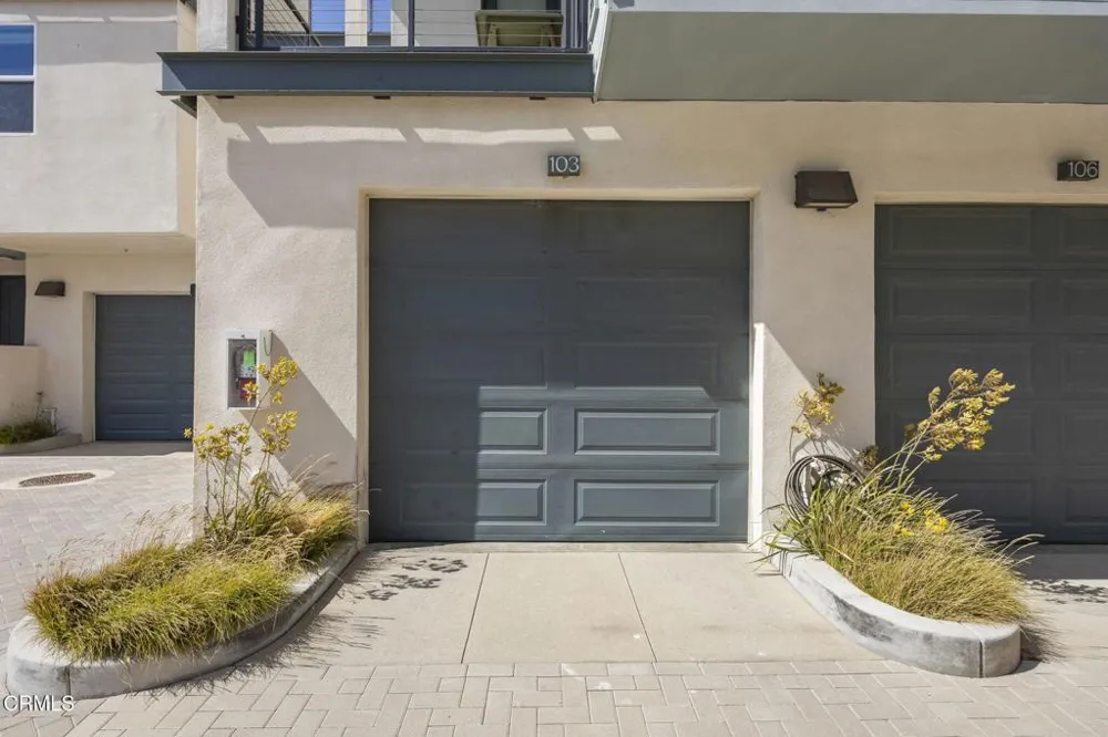 1230 E Thompson Boulevard #103 Ventura, CA 93001
