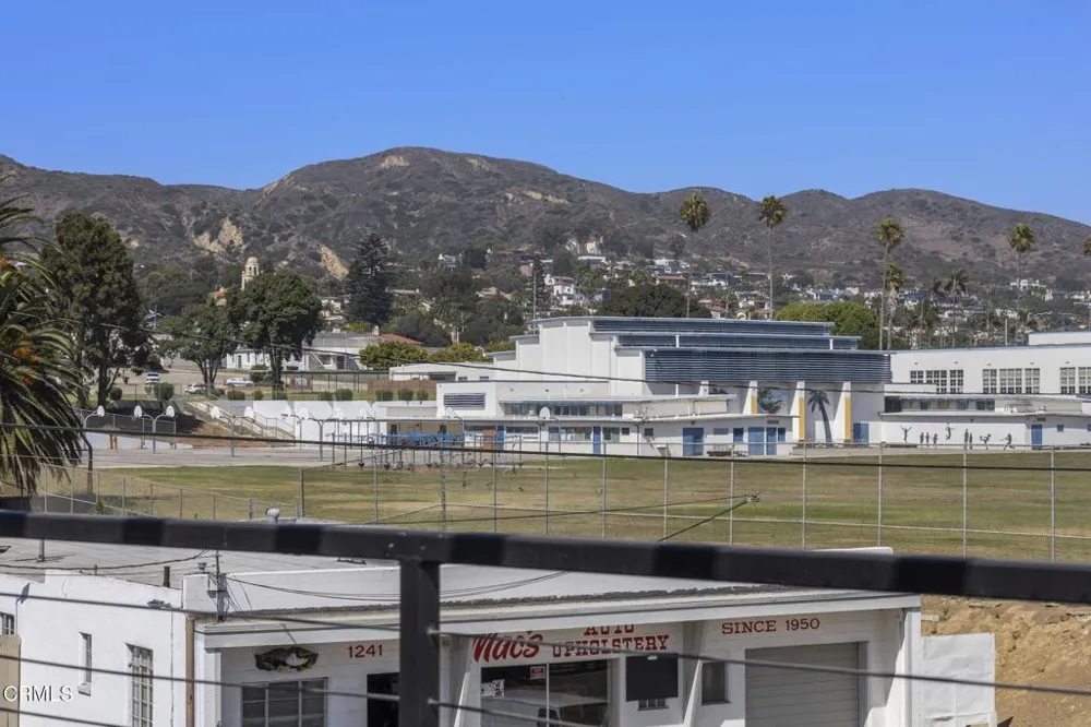 1230 E Thompson Boulevard #103 Ventura, CA 93001