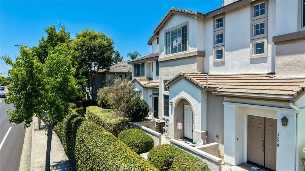 4560 Montecito Drive La Palma, CA 90623