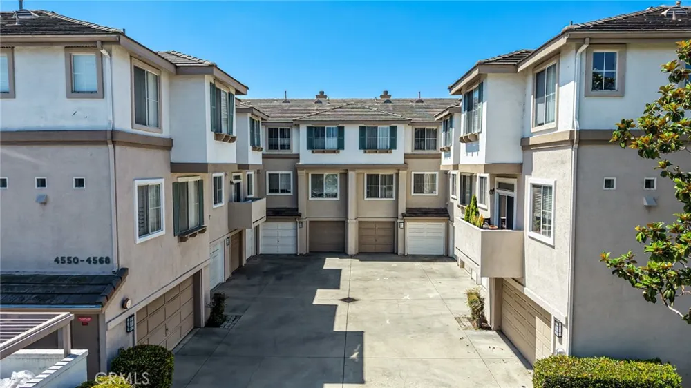 4560 Montecito Drive La Palma, CA 90623