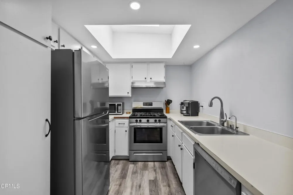 5206 Longfellow Way Oxnard, CA 93033