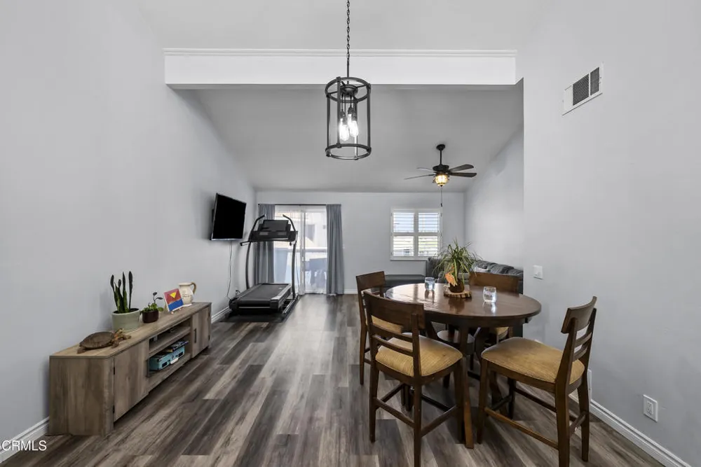 5206 Longfellow Way Oxnard, CA 93033