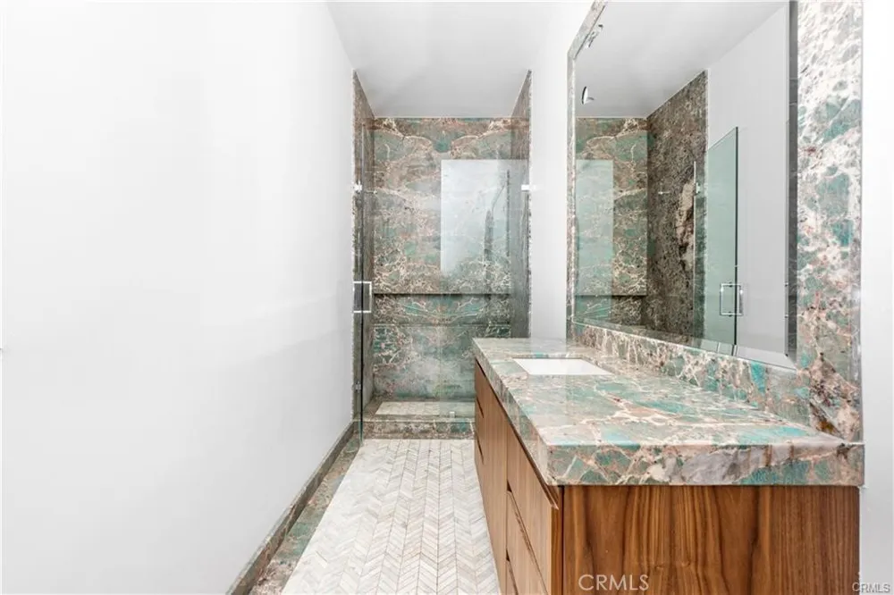 7714 Vale Drive Whittier, CA 90602