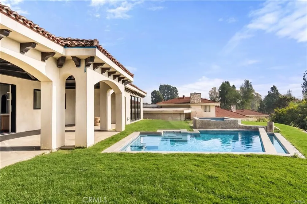 7714 Vale Drive Whittier, CA 90602