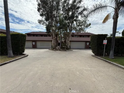860 Glassell