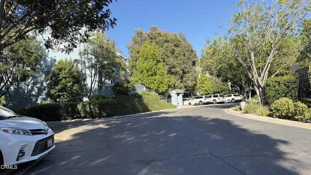 882 Barber Lane Ventura, CA 93003